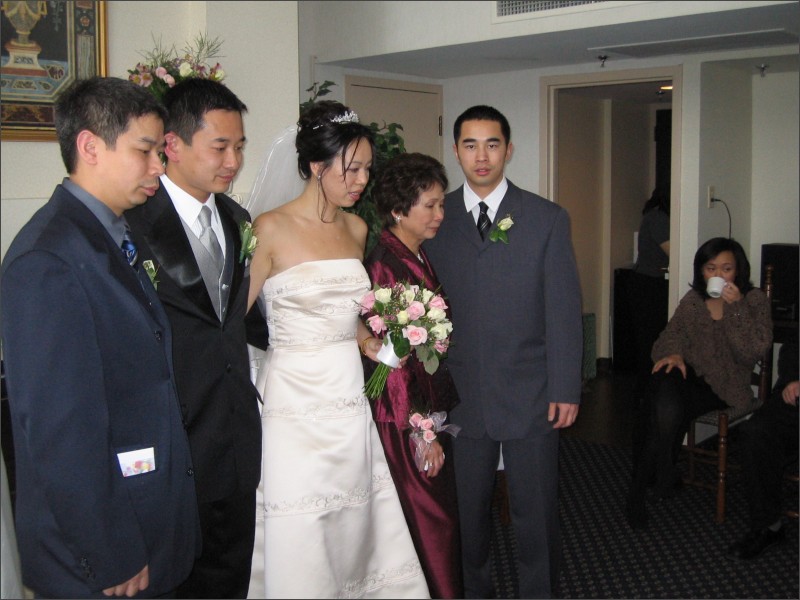 [107-0733_IMG.JPG]