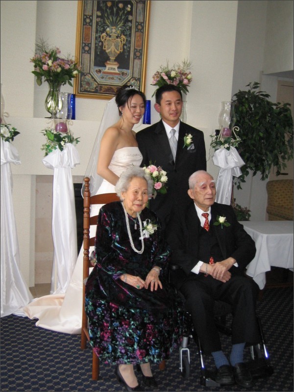 [107-0738_IMG.JPG]