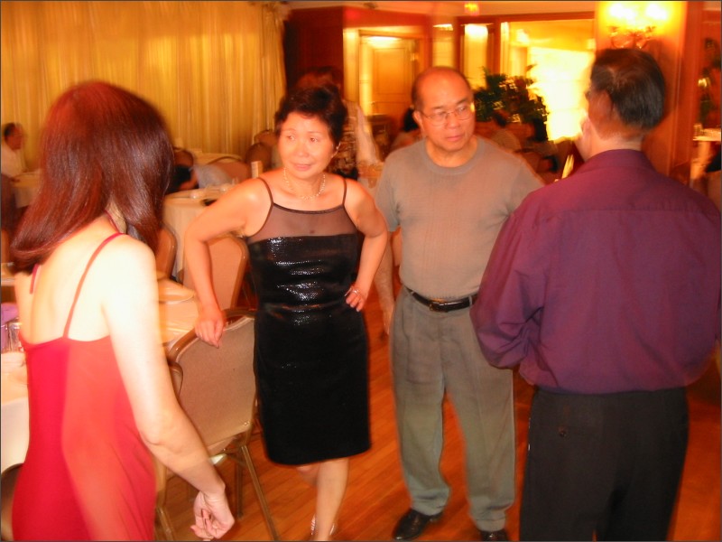 [110-1016_img.jpg]